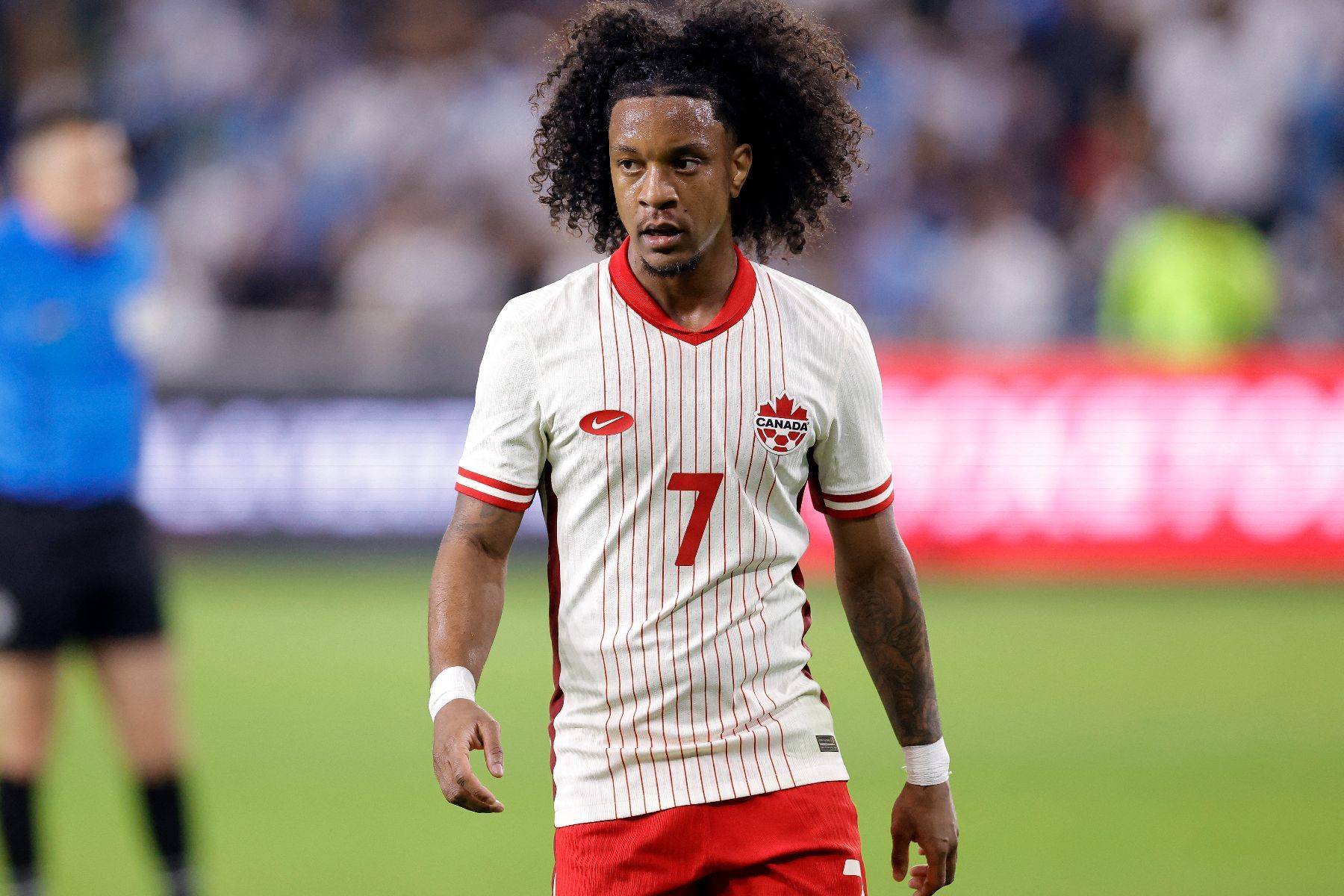 Jayden Nelson supera câncer raro e chega à Copa do Mundo pelo Canadá