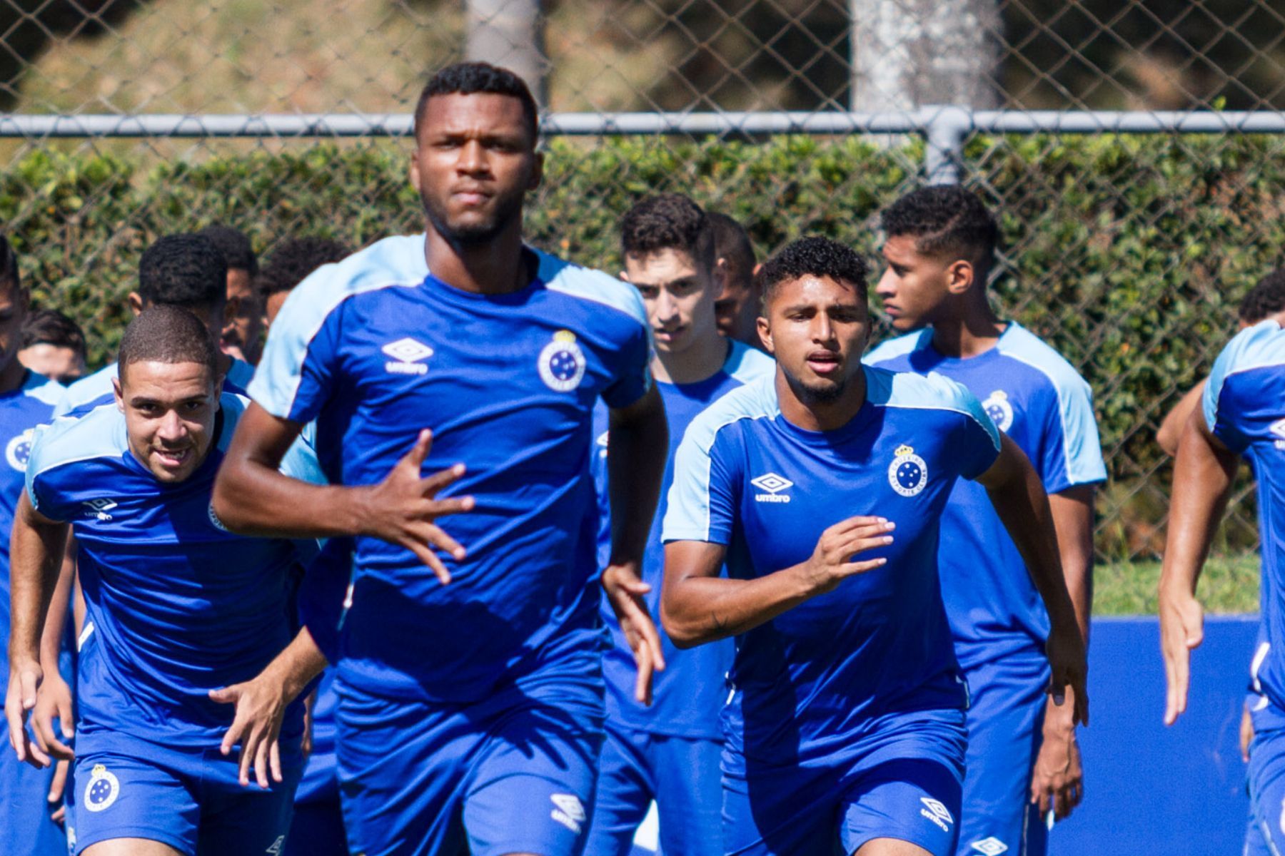 Cruzeiro forma dupla de talentos que brilha na Seleção para a Copa do Mundo de 2026