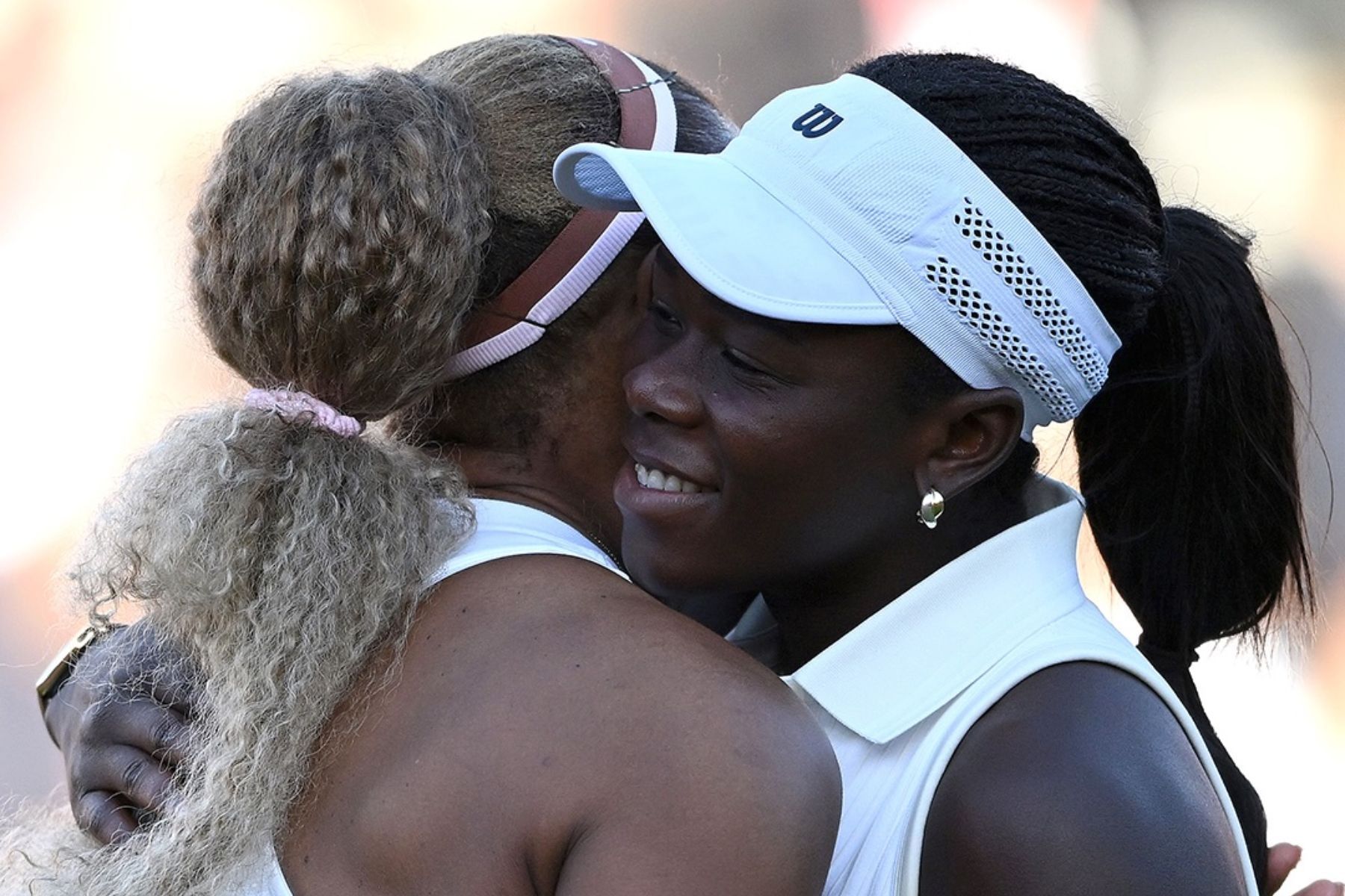 Joia canadense desiste, e Serena Williams está fora do WTA 500 de Queens