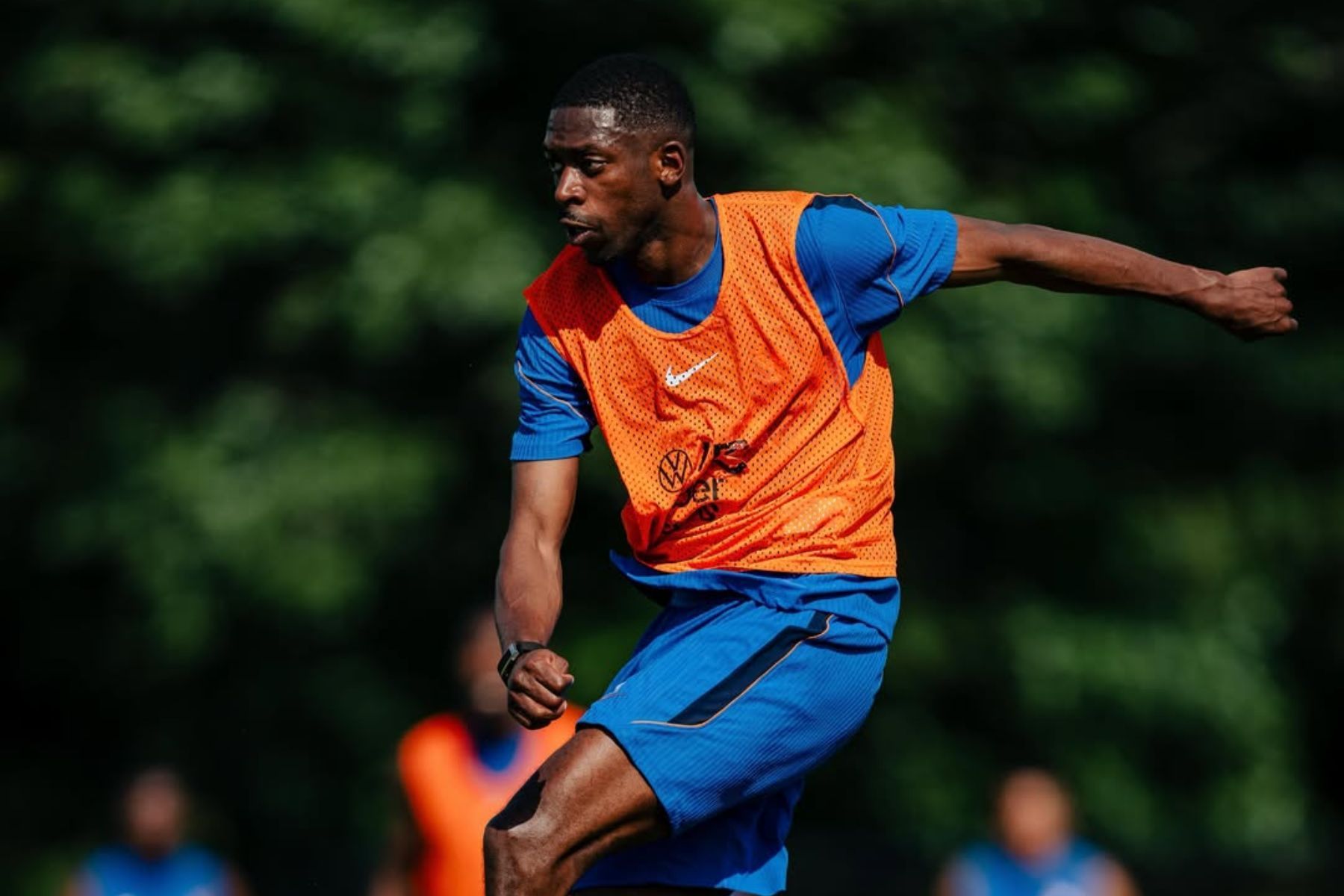 ‘Críticas injustas’: Dembelé defende Mbappé, capitão da França na Copa do Mundo