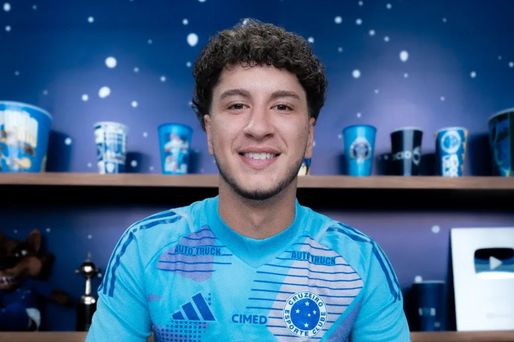 Cruzeiro fecha contrato profissional com promessa do sub-17; veja detalhes