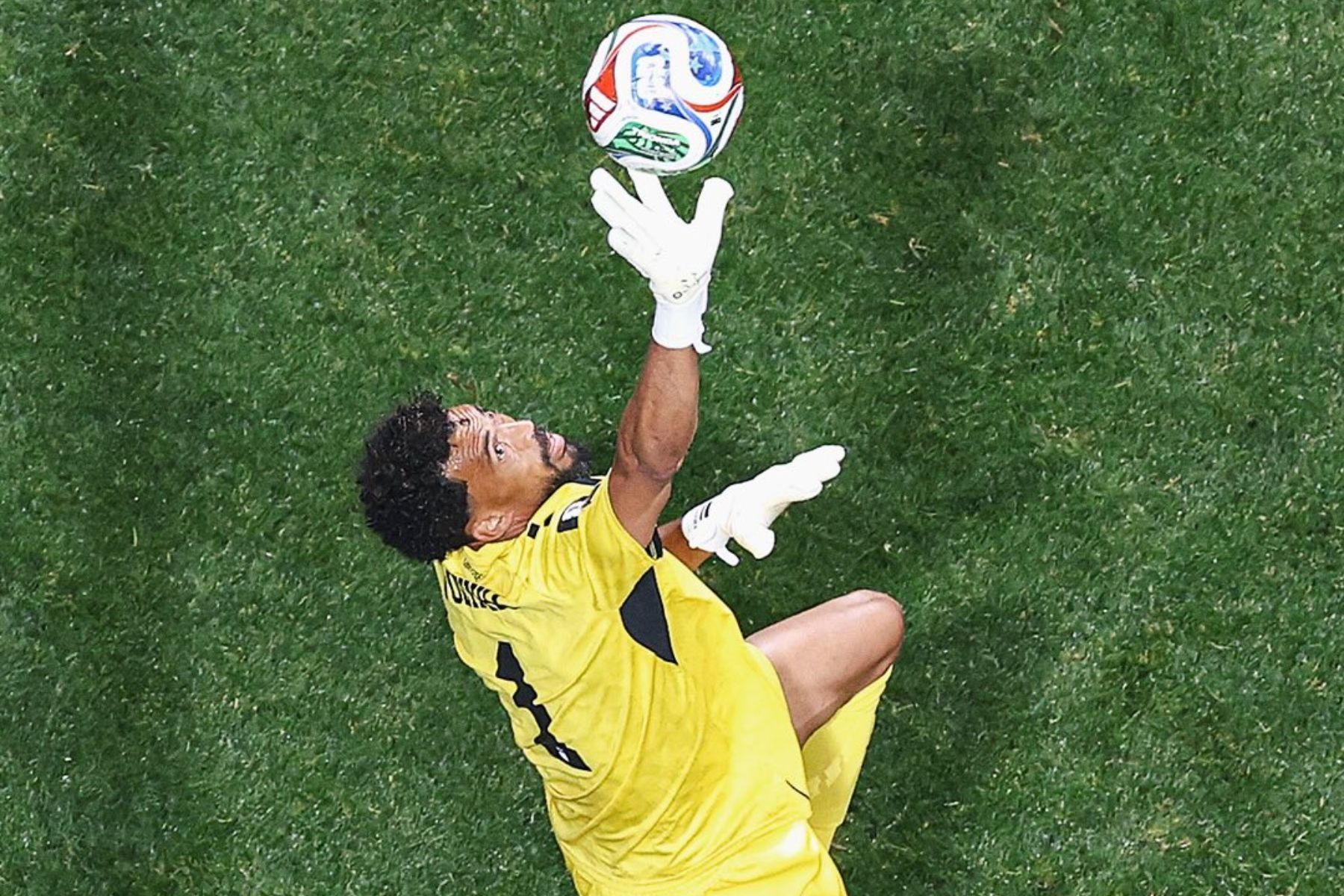 Após campanha, Vozinha, de Cabo Verde, supera seguidores de 17 jogadores da Seleção