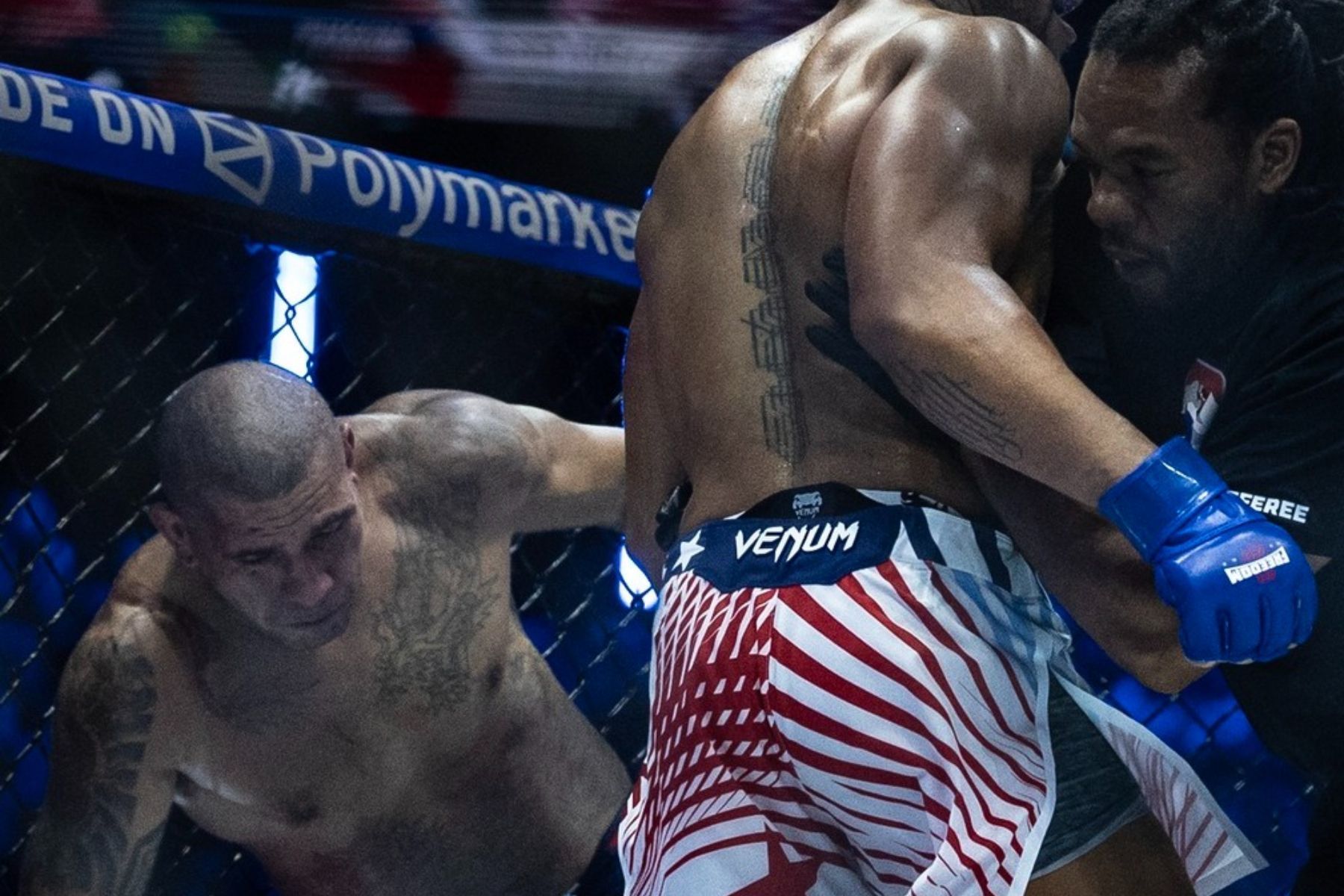 Poatan quebra silêncio e detona árbitro após derrota para Gane no UFC da Casa Branca
