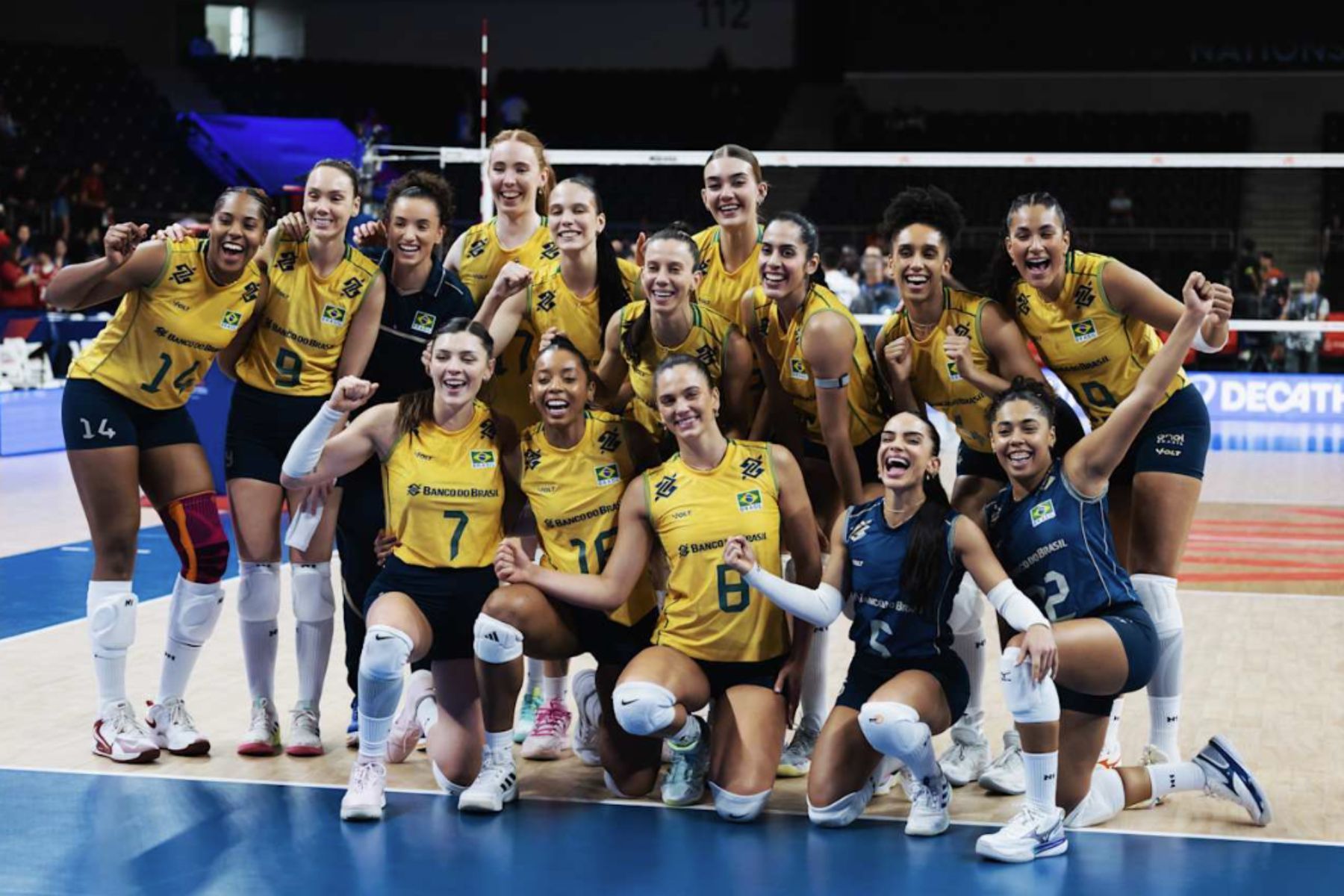 Brasil enfrenta Bélgica para manter liderança e invencibilidade na VNL feminina