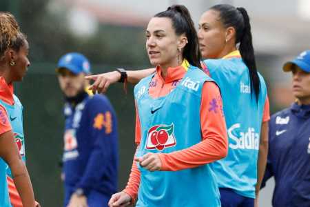 Paloma Maciel em treino da Seleção Brasileira