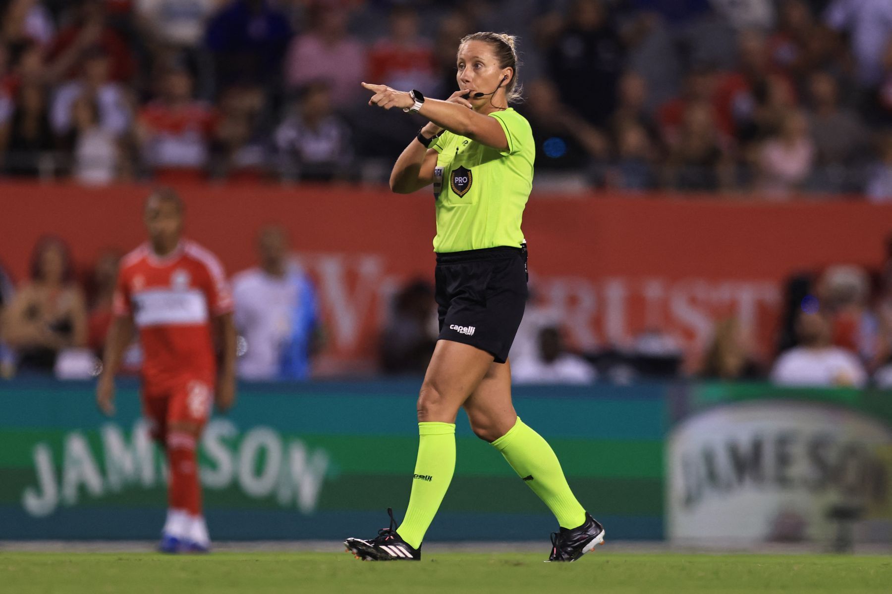Arbitragem feminina estreia na Copa do Mundo 2026 em jogo entre Tchéquia e África do Sul