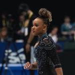 Rebeca Andrade celebra retorno às competições após período sabático