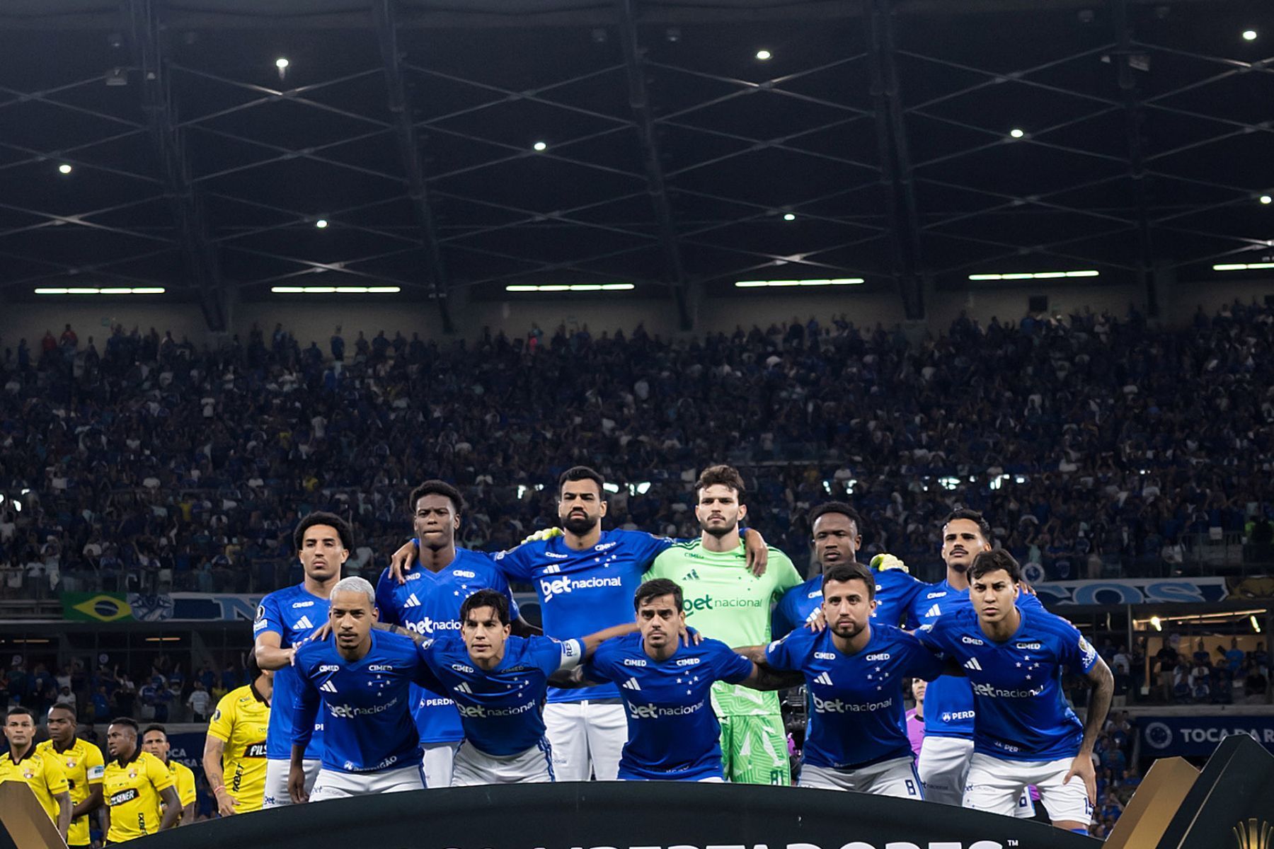 Cruzeiro receberá Defensor-URU no Mineirão em amistoso de intertemporada; veja detalhes
