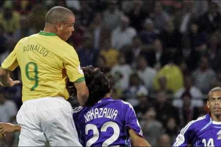 Brasil e Japão se enfrentaram na fase de grupos da Copa de 2006