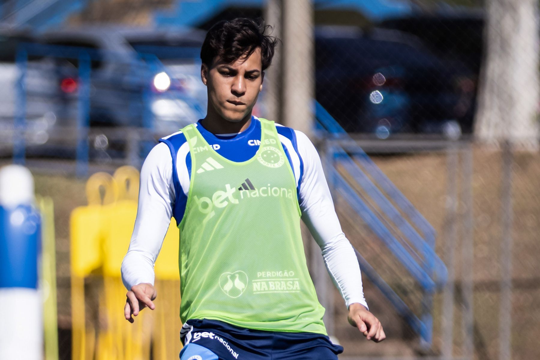 Cruzeiro explica motivos de ausências de Kaio Jorge e Matheus Cunha de treino aberto
