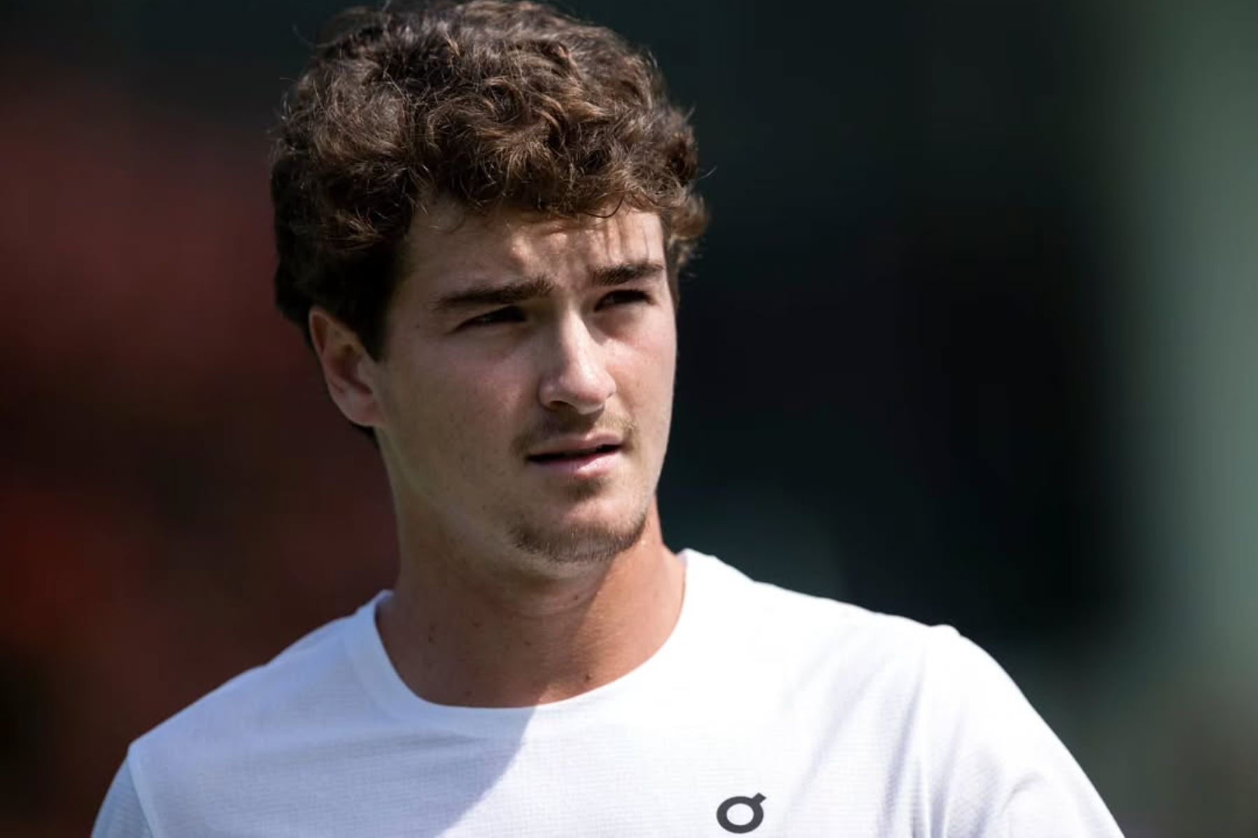 João Fonseca domina ex-top 10 e avança à segunda rodada de Wimbledon