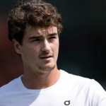 João Fonseca domina ex-top 10 e avança à segunda rodada de Wimbledon