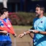 Crias, Rojas e mais: como foi o treino aberto do Cruzeiro à imprensa na Toca II