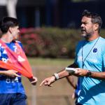 Crias, Rojas e mais: como foi o treino aberto do Cruzeiro à imprensa na Toca II