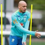 Volante da Seleção analisa pressão externa, sonho da Copa e lance polêmico em treino