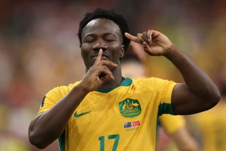 Irankunda comemorando gol pela Austrália
