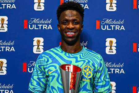 Vinicius Júnior foi eleito melhor jogador em campo pela FIFA
