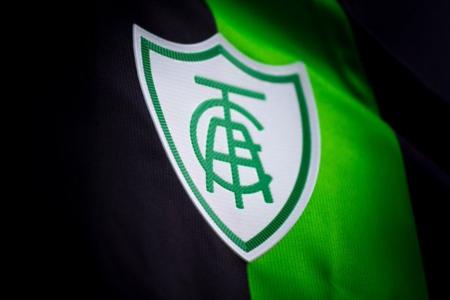 América