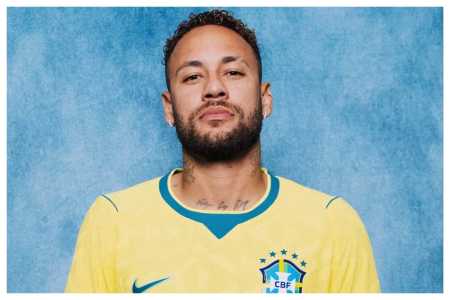 Neymar com a camisa da Seleção Brasileira