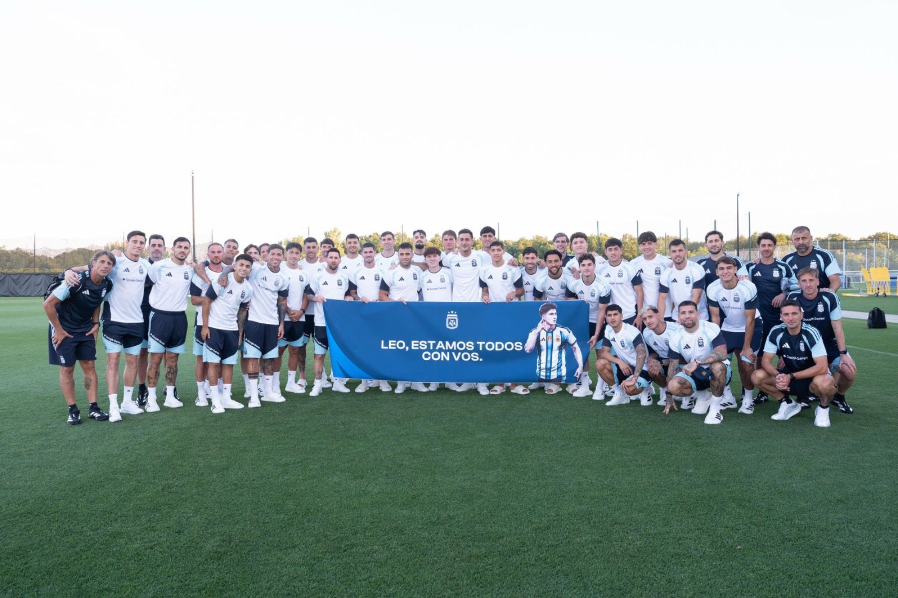 Jogadores da Argentina mandam recado para zagueiro cortado da Copa do Mundo