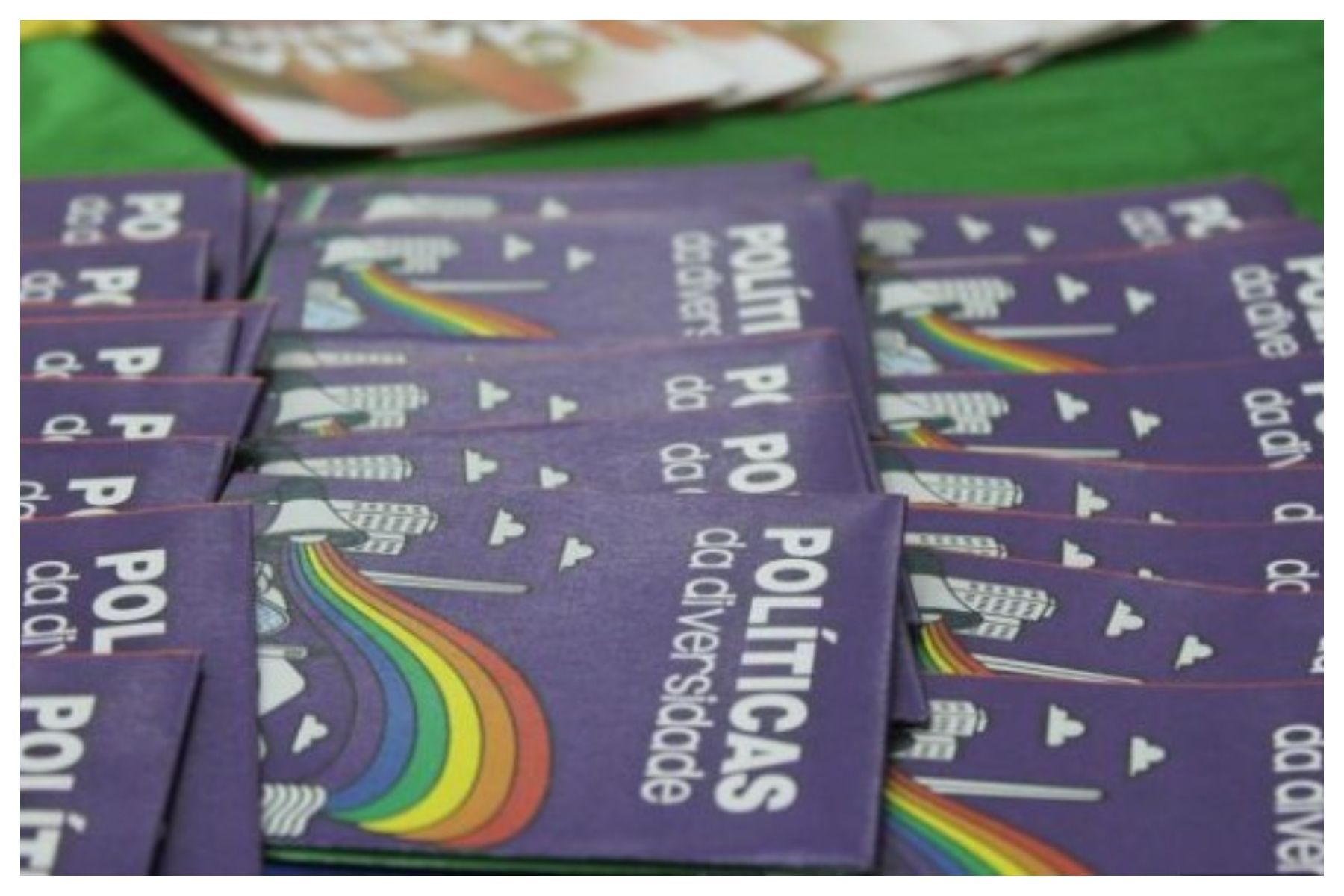 'Mutirão do Orgulho' oferece serviços gratuitos à comunidade LGBT nesta terça (30)