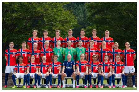 Seleção da Noruega se apresenta para a Copa do Mundo