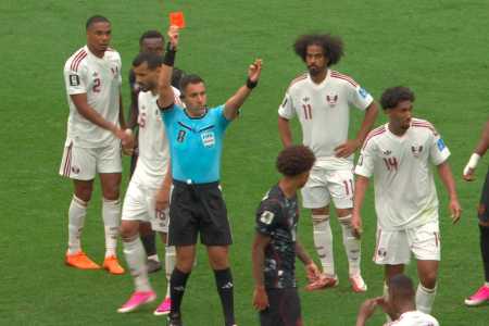 Quarta expulsão na Copa do Mundo de 2026 na partida entre Canadá e Catar