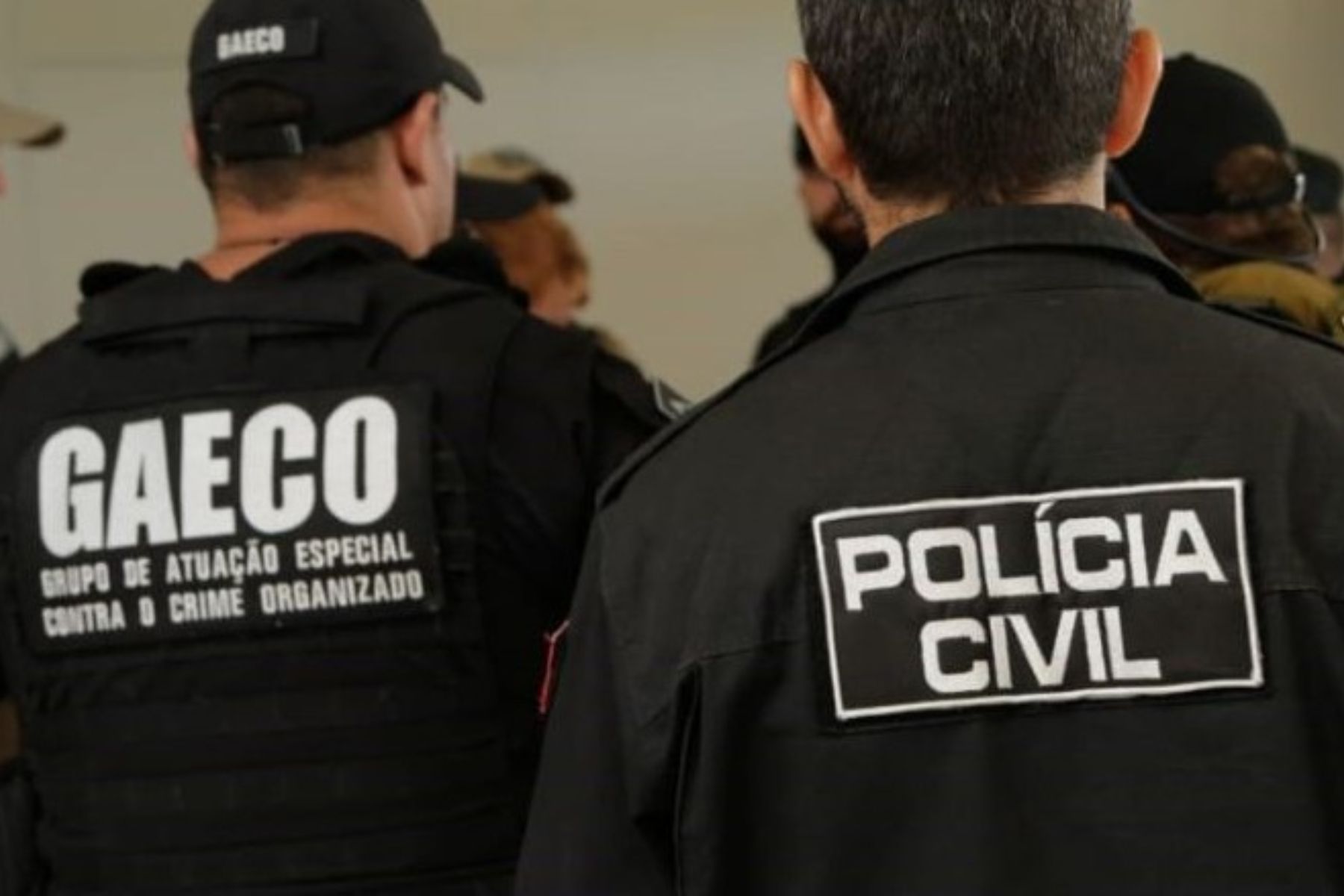 Operação contra o tráfico prende delegado da Polícia Civil e agentes em João Pessoa