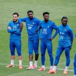 Estrelas da França demonstram incômodo com medida da federação antes da Copa
