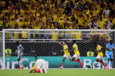 Daniel Muñoz marcou pela segunda vez na Copa do Mundo