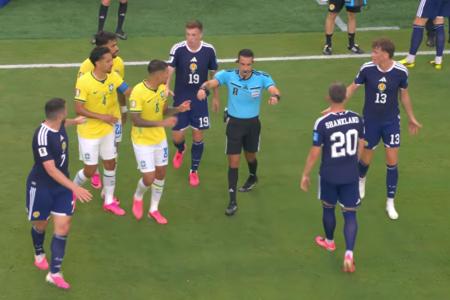 Árbitro anula gol de Vini Jr em partida contra a Escócia