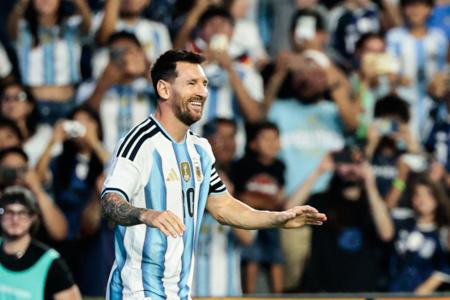 Messi vibra em vitória da Argentina sobre a Islândia
