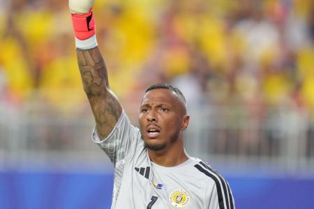 Eloy Room é eleito melhor jogador da partida entre Equador e Curaçao