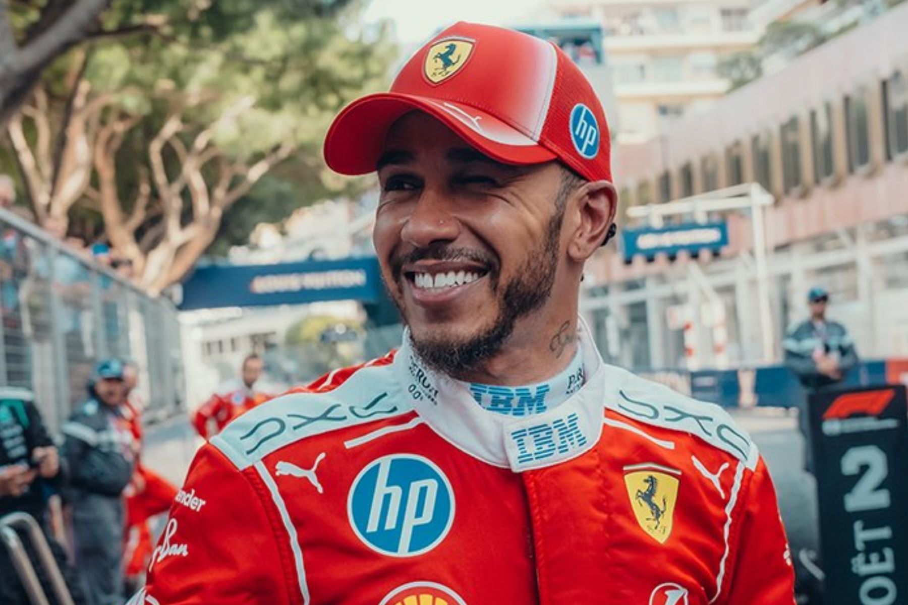 Hamilton reage à mensagem de Neymar após estreia na Copa do Mundo