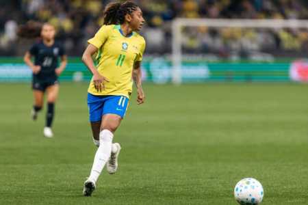 Kerolin na vitória do Brasil nos amistosos contra EUA na Neo Química Arena