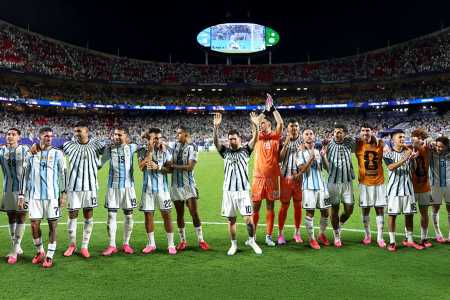 Argentina entra em campo novamente nesta segunda feira