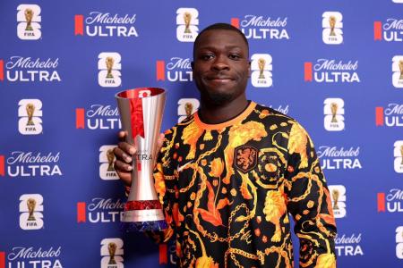 Brian Brobbey é eleito melhor jogador da partida entre Holanda e Tunísia