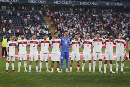 Seleção Turca em último amistoso antes do embarque para a Copa do Mundo