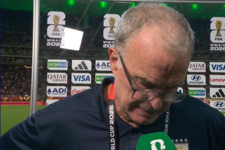 Bielsa explica substituição de Muslera
