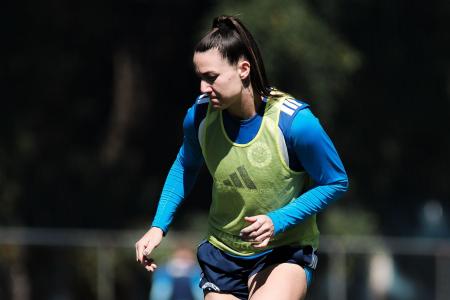 Paloma Maciel em treino do Cruzeiro