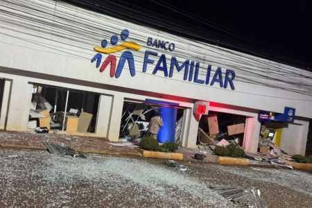Mega-assalto resultou na explosão de dois bancos e tentativa de invasão de uma terceira agência e de uma casa de câmbio