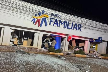 Mega-assalto resultou na explosão de dois bancos e tentativa de invasão de uma terceira agência e de uma casa de câmbio