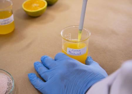 Sensor desenvolvido por brasileiros detecta vitamina C em menos de um minuto