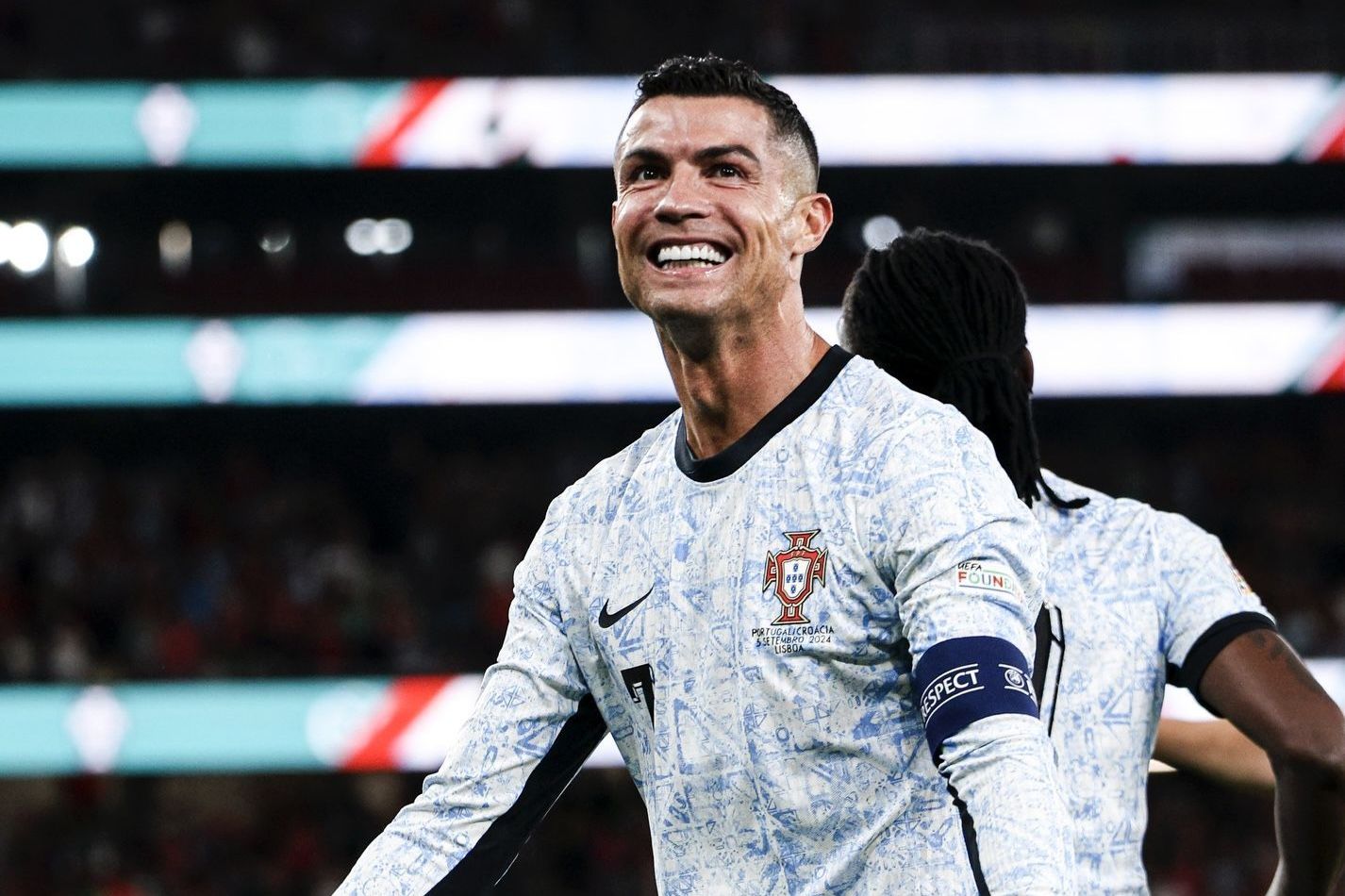 Ronaldo reage à declaração polêmica de ex-companheiro de Messi no Barcelona