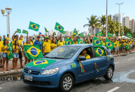 Saiba como evitar a multa em época de personalização do carro para a Copa do Mundo