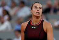 Sabalenka despacha Naomi Osaka e segue em busca do título inédito de Roland Garros
