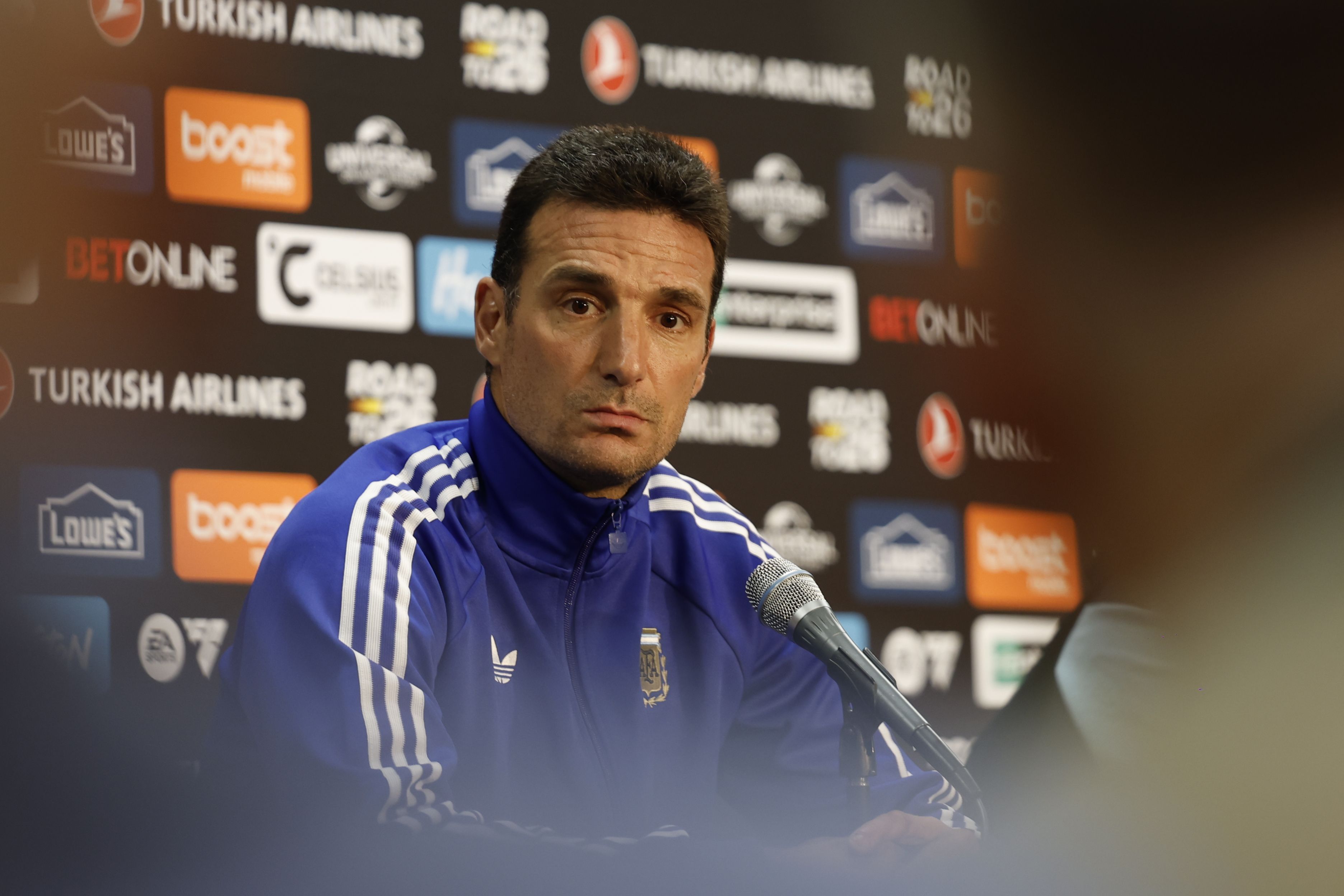 Técnico da Argentina, Scaloni faz projeção positiva sobre situação de Messi