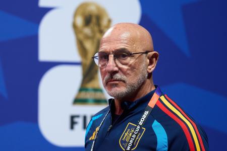 Luis de la Fuente comanda geração espanhola que busca o título mundial