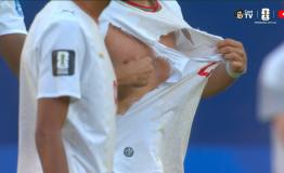 Camisa rasgada do Marrocos