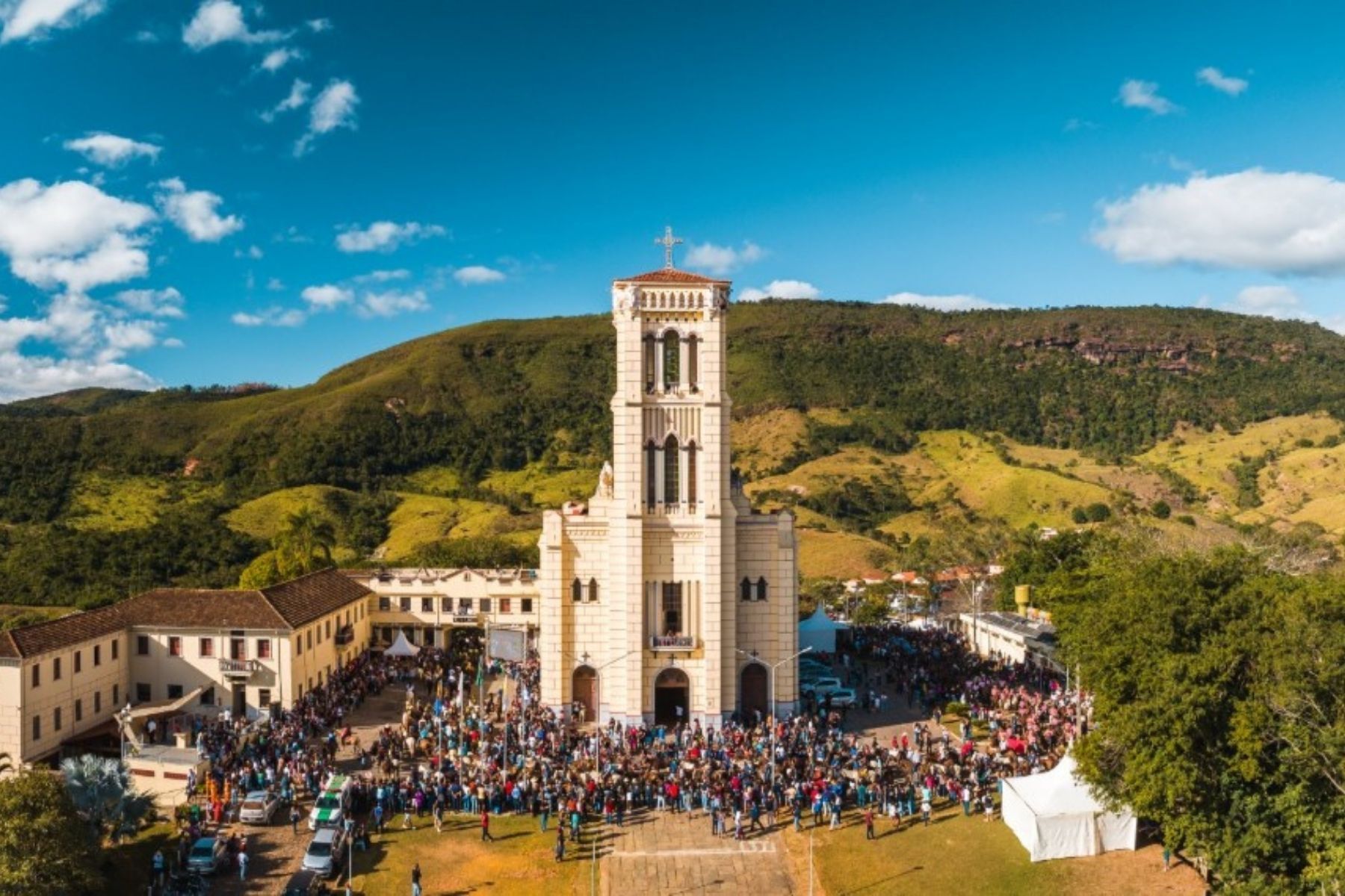 Tradição e fé: 'Jubileu do Senhor Bom Jesus de Matosinhos' mobiliza Conceição do Mato Dentro-MG